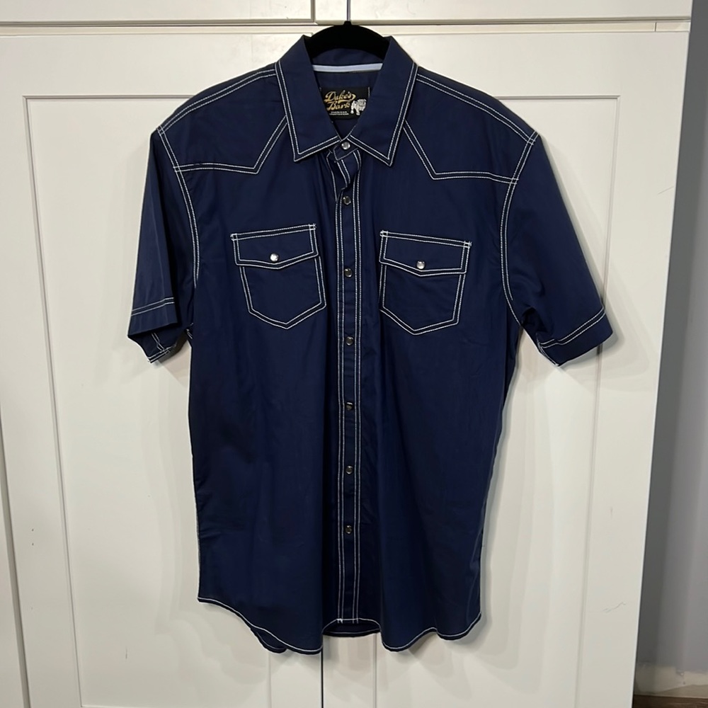 Men’s Large short sleeve button down shirt